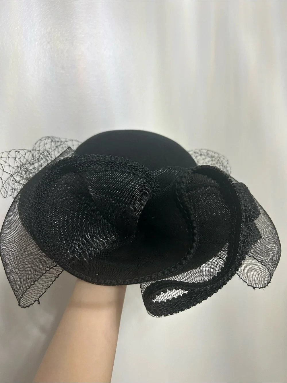 Vintage elegant round
